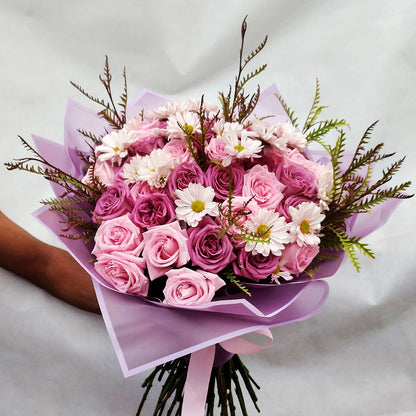 Ramo de Rosas con Margaritas